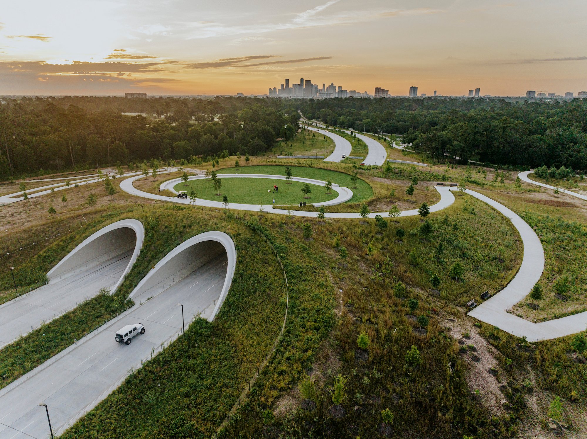 1_Memorial Park Kinder Land Bridge Facing East; Credit Nick Hubbard