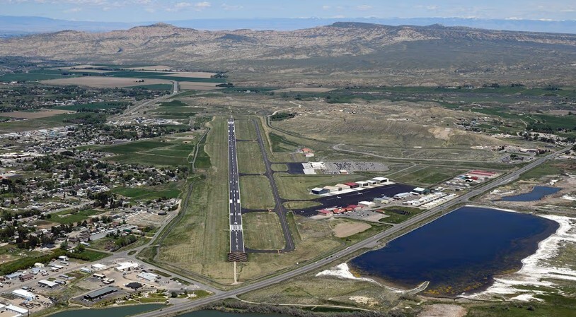 Aviation_Yellowstone Regional Airport Taxiway B Exension-Apron Expansion