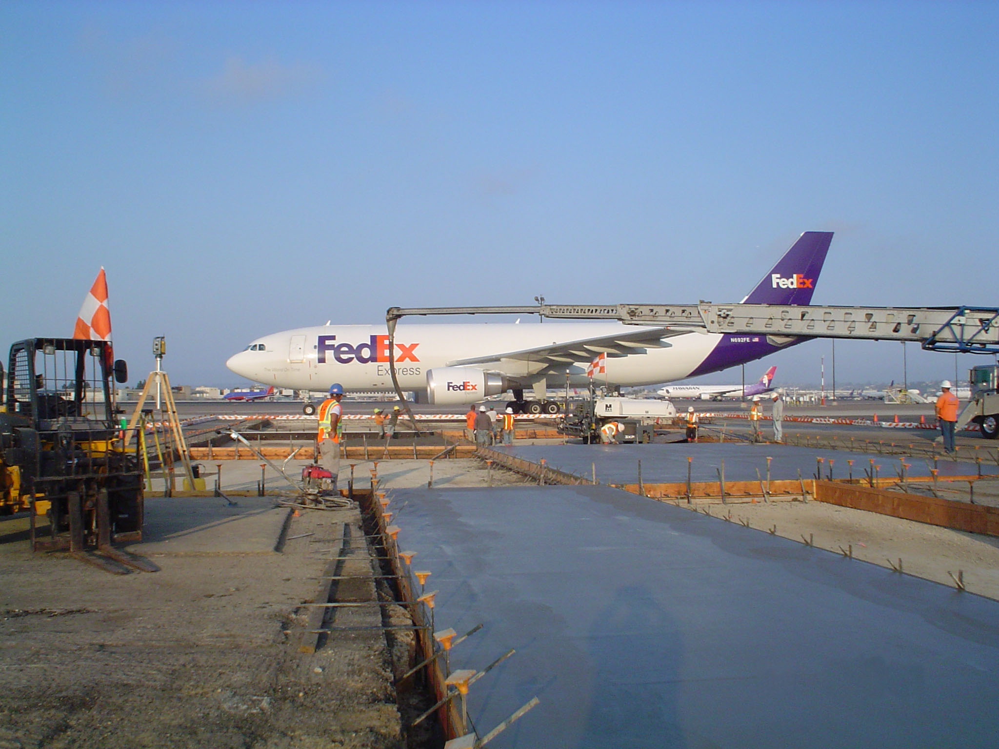 SAN_Air cargo ramp SD airport